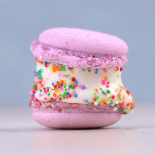 Factory Shop – Ice Cream Macarons Box Of 20